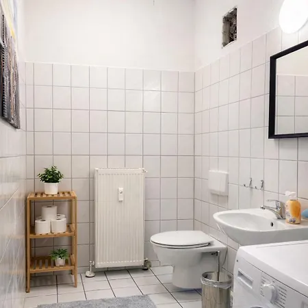 Ilvers - Grosse 6 Raumwohnung Fuer Bis Zu 8 Personen * Erfurt